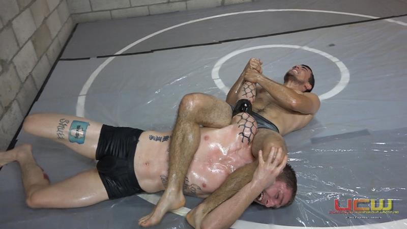 MATCH 379: PVT JACK MARINO VS ELI BLACK IN OIL 34MIN