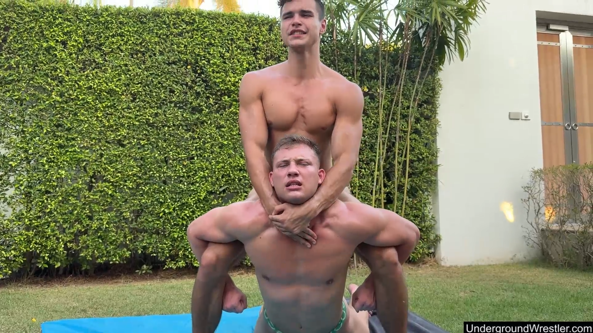 SAVAGE STUDS - NIKOLAI VS MIKHAIL